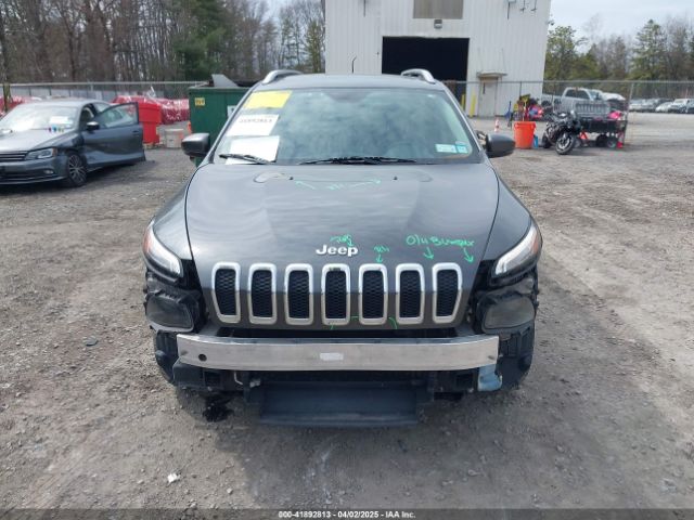 1C4PJMDS3GW333900 Jeep Cherokee Limited