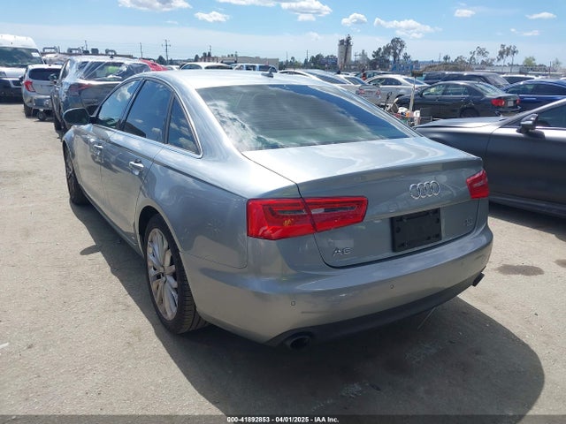 2012 AUDI A6 WAUGGAFC2CN153095 Photo 2