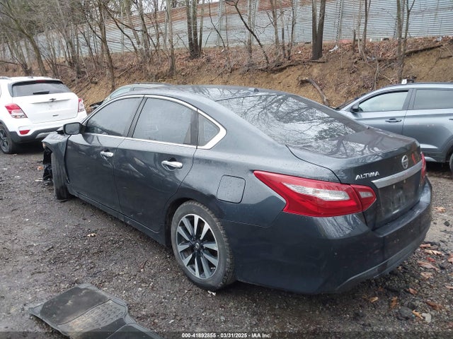 1N4AL3AP3JC205875 Nissan Altima 2.5 Sv