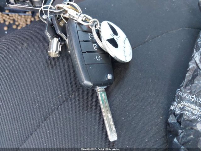 KNDJN2A29J7904357 KIA Soul