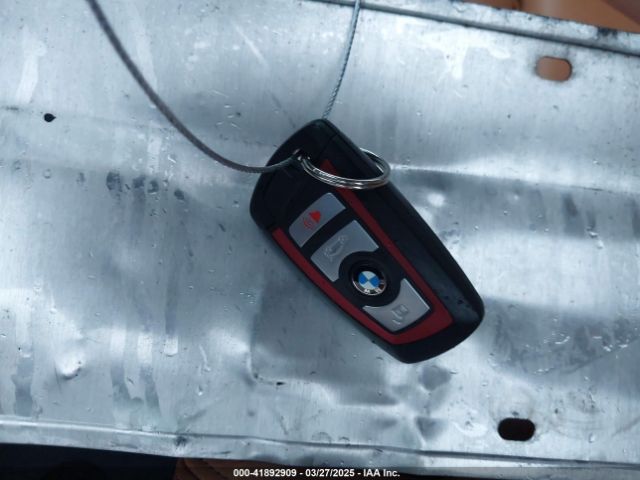 WBA8B9G31HNU52892 BMW 330I