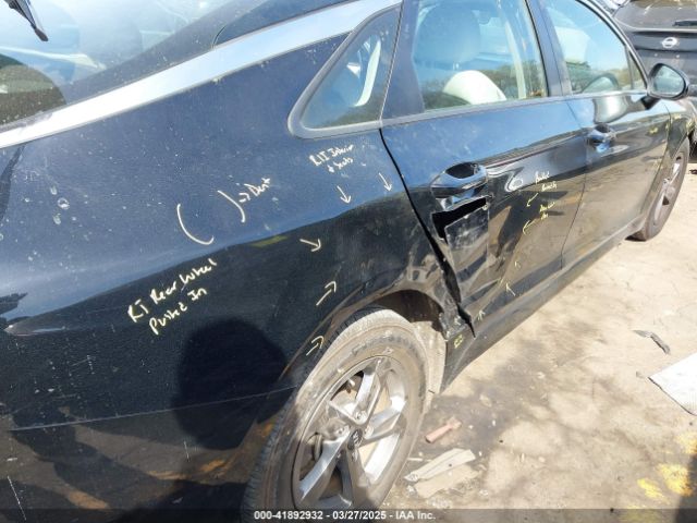 5XXG14J26MG027467 KIA K5 LXS