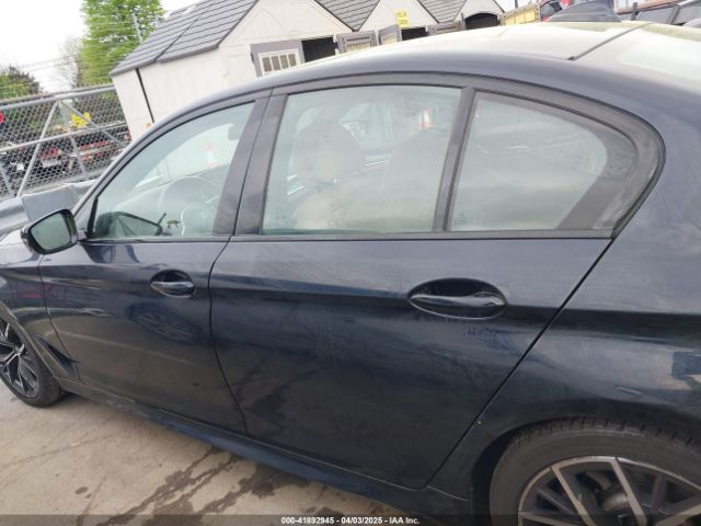 WBA53BH06MWX16253 BMW 530I