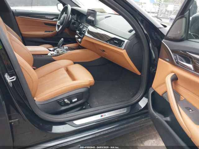 WBA53BH06MWX16253 BMW 530I