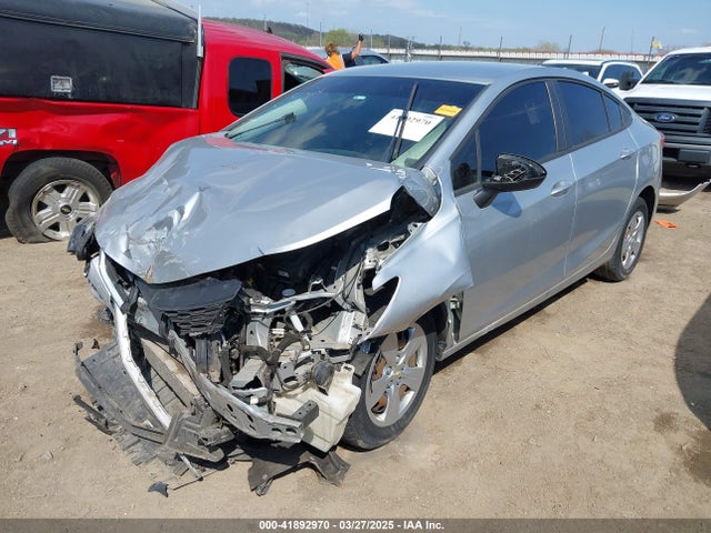 Chevrolet Cruze Ls Auto 2018 1G1BC5SM8J7104296 Image 2