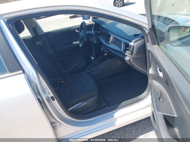 3KPA24AD7PE532953 KIA RIO LX
