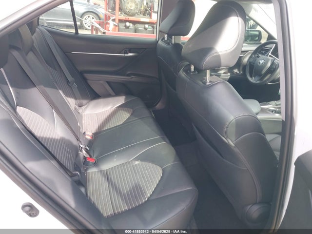 4T1G11AK6NU066677 Toyota CAMRY SE