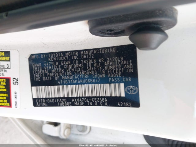 4T1G11AK6NU066677 Toyota CAMRY SE