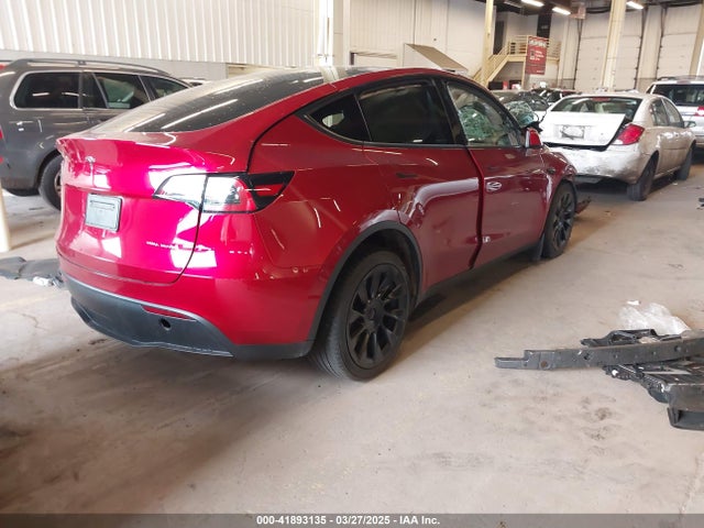 2024 TESLA MODEL Y 7SAYGDEE5RF081217 Photo 3