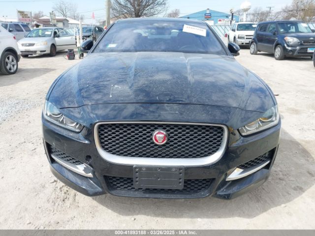 SAJAL4BV0HA971633 Jaguar Xe 35t R-sport