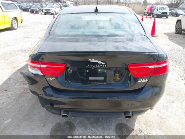 SAJAL4BV0HA971633 Jaguar Xe 35t R-sport