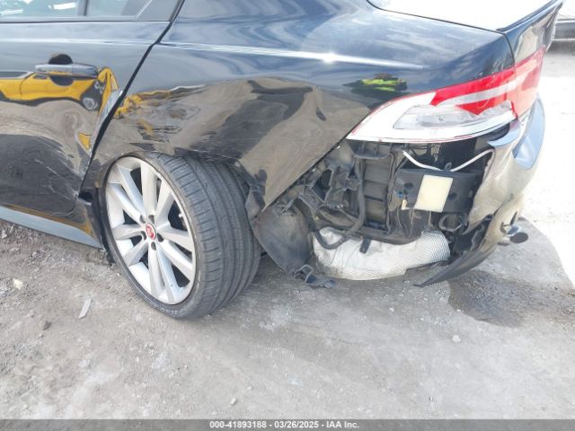 SAJAL4BV0HA971633 Jaguar Xe 35t R-sport