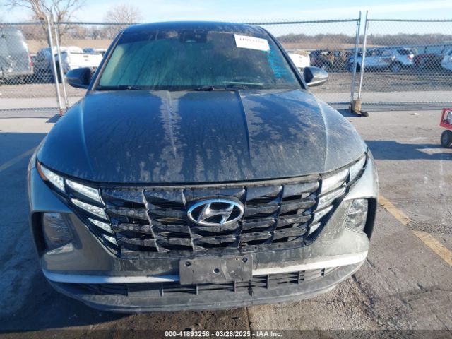 5NMJA3AE3NH057880 Hyundai TUCSON SE