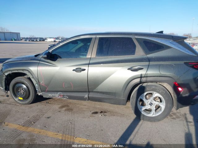 5NMJA3AE3NH057880 Hyundai TUCSON SE