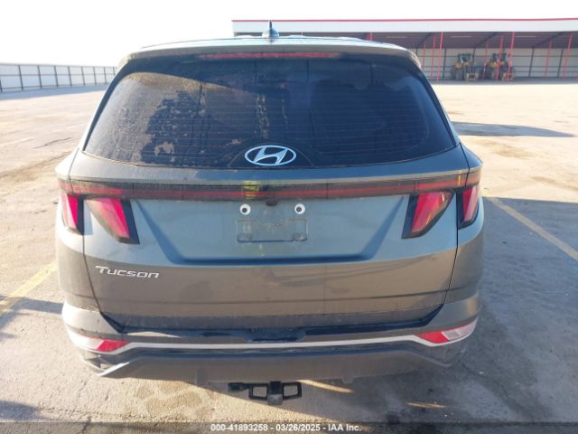 5NMJA3AE3NH057880 Hyundai TUCSON SE