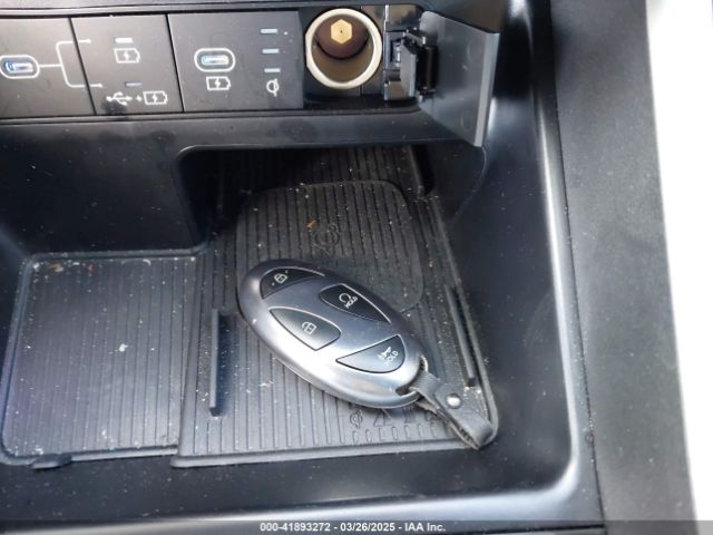 5NMJB3DE2SH482141 Hyundai TUCSON SEL
