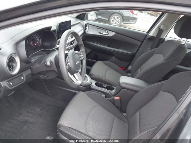 3KPF24AD4NE424664 KIA Forte Lxs