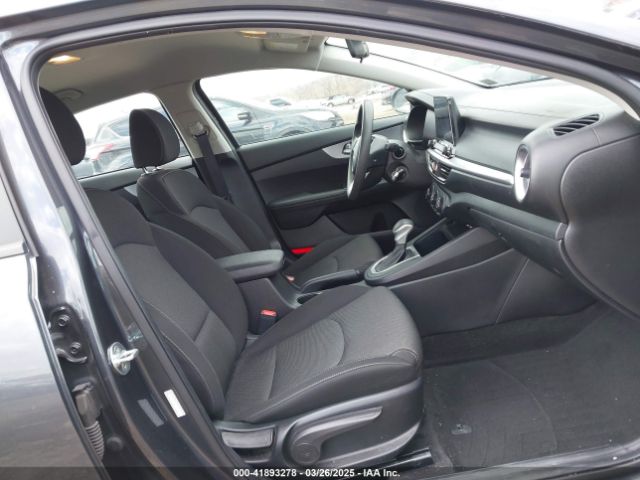 3KPF24AD4NE424664 KIA Forte Lxs