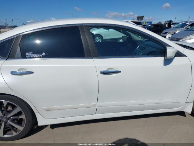 1N4AL3AP2HN346435 Nissan Altima 2.5 Sr