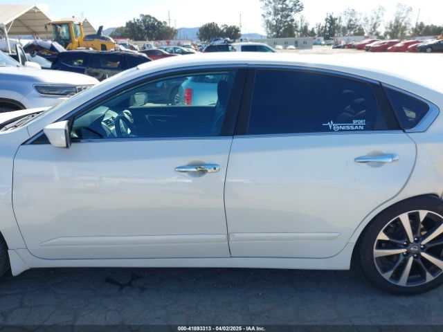 1N4AL3AP2HN346435 Nissan Altima 2.5 Sr