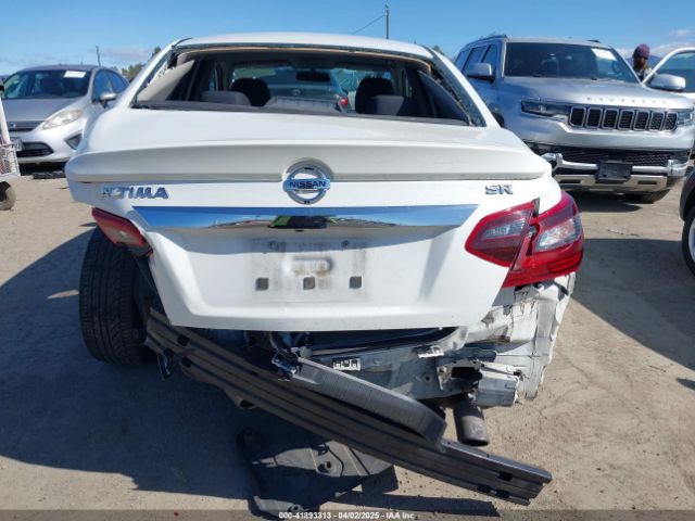 1N4AL3AP2HN346435 Nissan Altima 2.5 Sr
