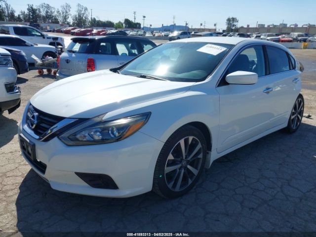 1N4AL3AP2HN346435 Nissan Altima 2.5 Sr
