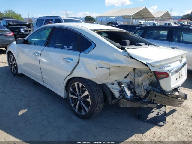 1N4AL3AP2HN346435 Nissan Altima 2.5 Sr