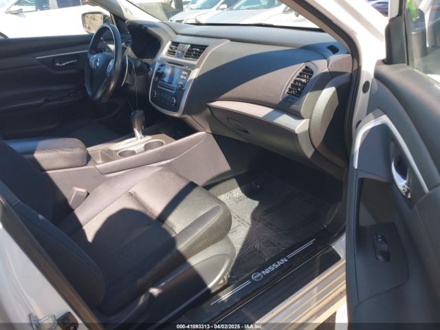 1N4AL3AP2HN346435 Nissan Altima 2.5 Sr