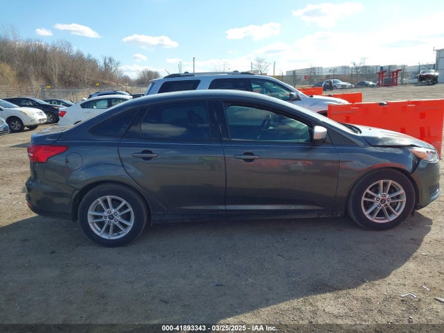 Ford FOCUS SE 2018 1FADP3F25JL245809 Image 13