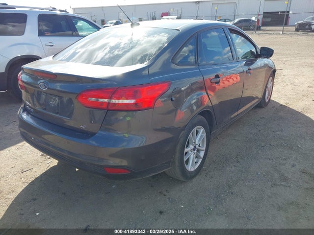 Ford FOCUS SE 2018 1FADP3F25JL245809 Image 4