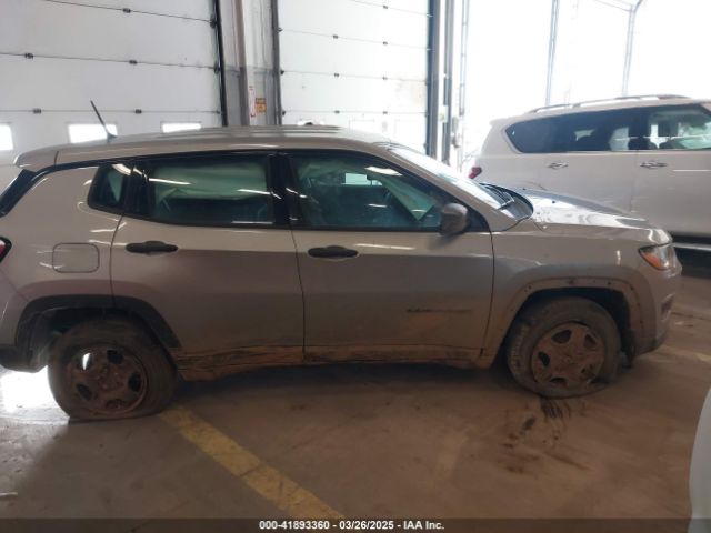 3C4NJDAB6JT179613 Jeep Compass Sport 4x4
