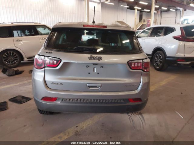 3C4NJDAB6JT179613 Jeep Compass Sport 4x4