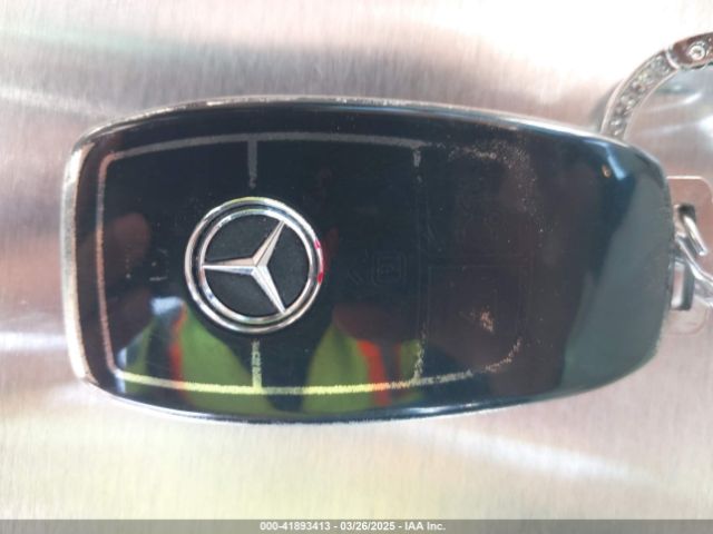 W1N4M4GB9MW106897 Mercedes-Benz GLB 250