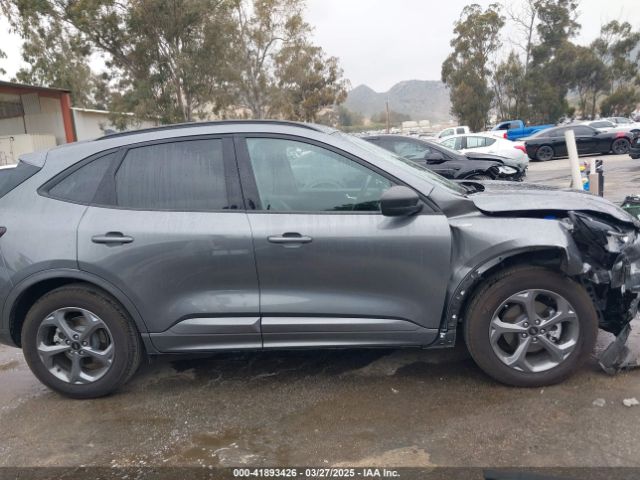 1FMCU0MN8RUA55384 Ford Escape St-line