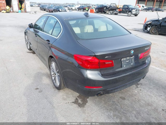 WBAJA7C5XKWW31983 BMW 530i Xdrive
