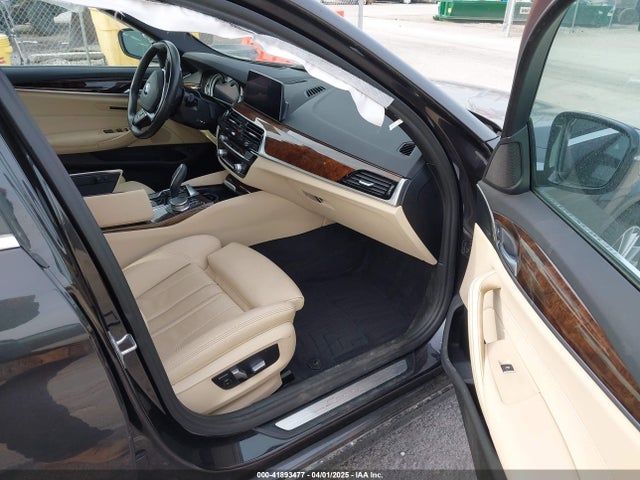 WBAJA7C5XKWW31983 BMW 530i Xdrive