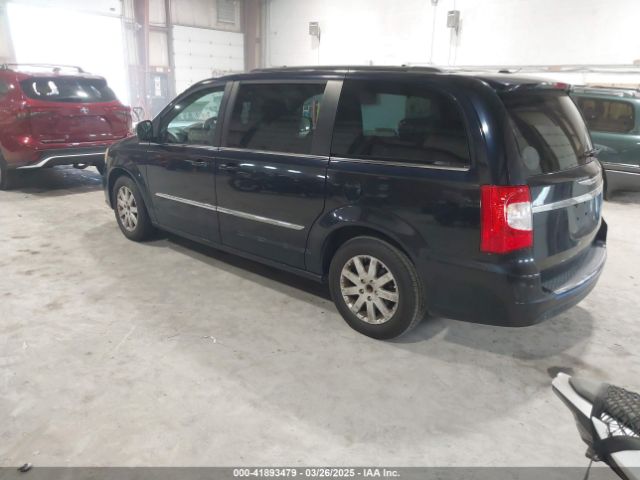 2011 CHRYSLER TOWN & COUNTRY 2A4RR8DG6BR739802 Photo 2