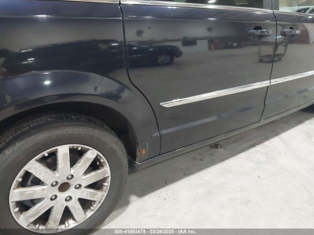 2011 CHRYSLER TOWN & COUNTRY 2A4RR8DG6BR739802 Photo 5