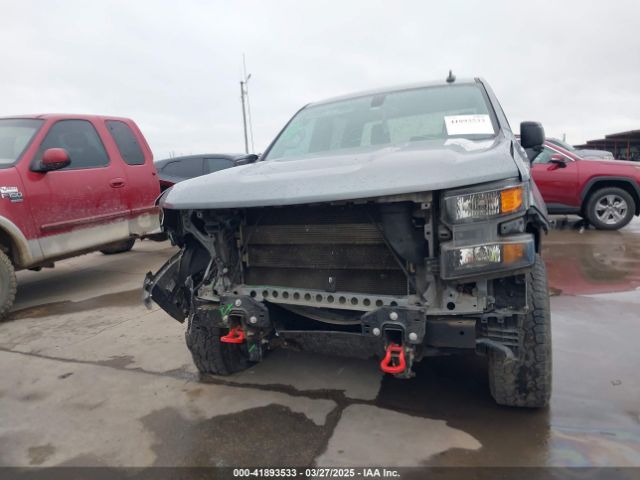 3GCPYCEF3MG216741 Chevrolet Silverado 1500 4wd  Short Bed Custom Trail Boss