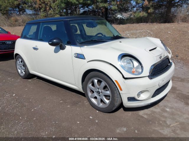 2010 MINI COOPER S WMWMF7C55ATZ71881