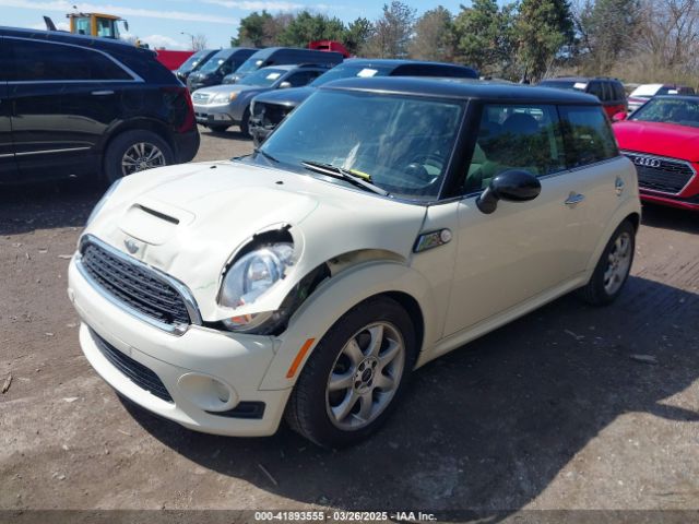 2010 MINI COOPER S WMWMF7C55ATZ71881 Photo 1