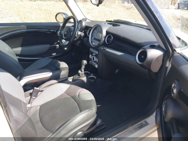 2010 MINI COOPER S WMWMF7C55ATZ71881 Photo 4
