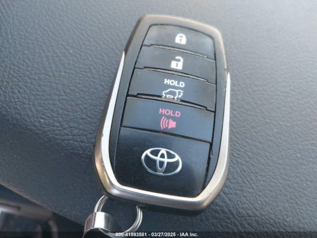 JTMCY7AJ3K4082162 Toyota Land Cruiser V8