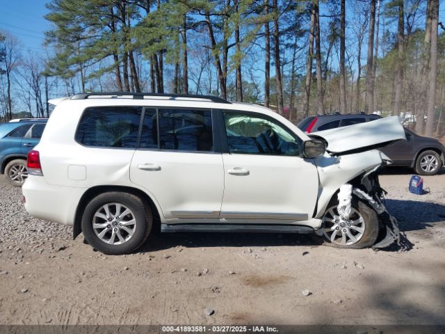 JTMCY7AJ3K4082162 Toyota Land Cruiser V8