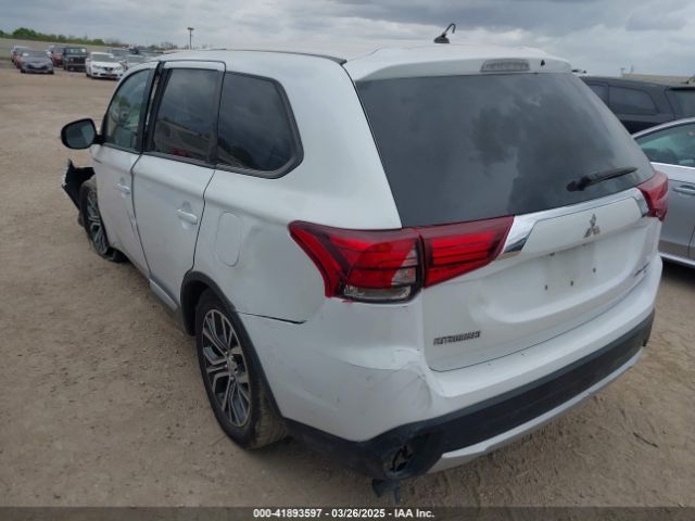 JA4AD3A35GZ003639 Mitsubishi Outlander Se
