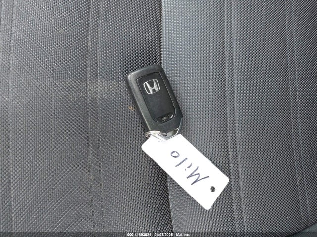 JHLRW2H57KX018719 Honda CR-V EX
