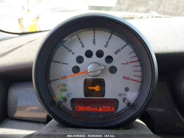 2012 MINI COOPER S WMWSV3C53CTY18745 Photo 6