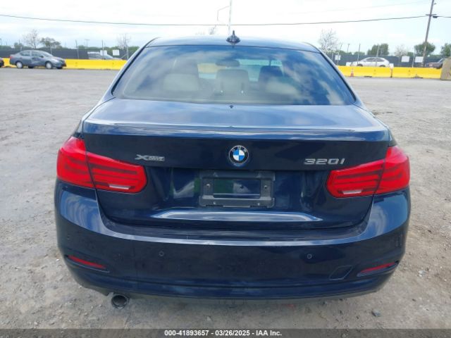 WBA8A3C3XHA066792 BMW 320i Xdrive