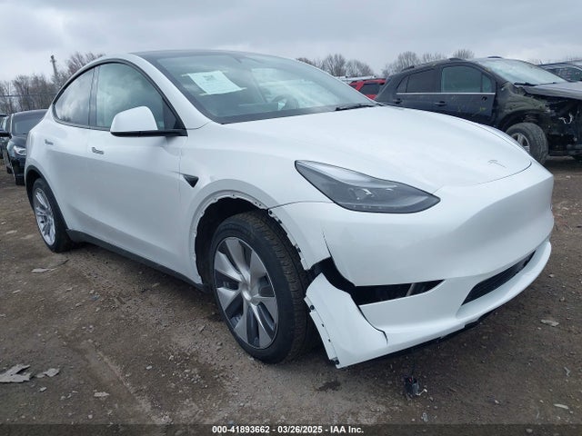 2023 TESLA MODEL Y 7SAYGAEE2PF915374 Photo 0