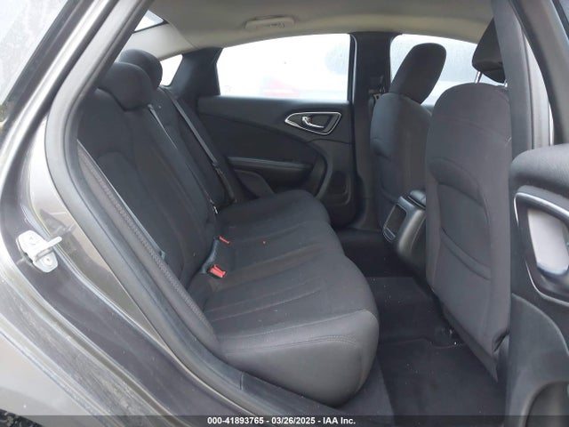 1C3CCCAB1FN576170 Chrysler 200 Limited